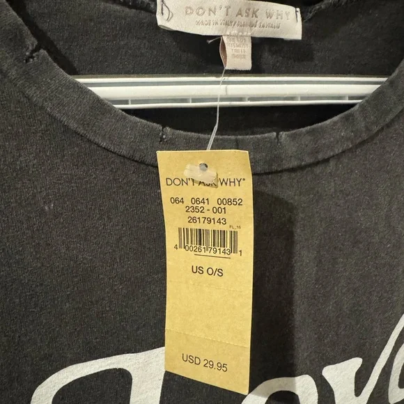 Love at First Swipe Gray Tee - Picture 2 of 3